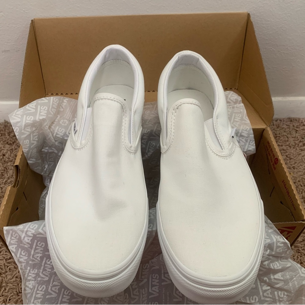 White Slip-on Vans BRAND NEW!!!